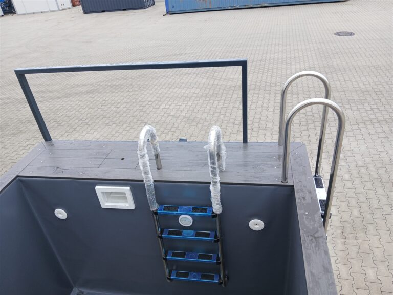 Poolcontainer